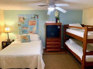 5 chambres, fer et planche à repasser, Wi-Fi, draps fournis