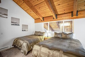 2 室のベッドルーム、アイロン / アイロン台、WiFi、ベッドシーツ