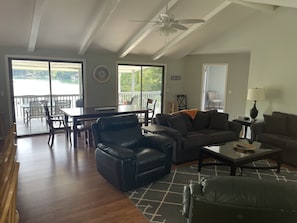 Smart TV, fireplace, video games