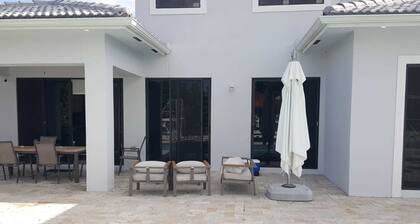 3 Bedroom Modern Home