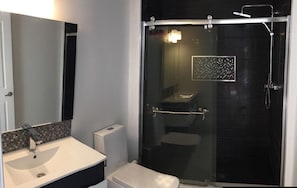 Bathroom - 3 Bedroom Modern Home (Fort Lauderdale)