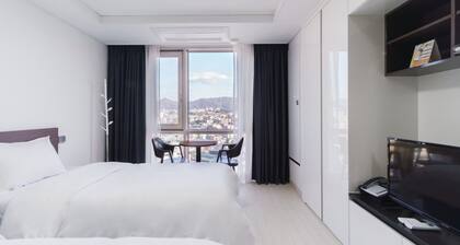 The Venezia Suite Hotel