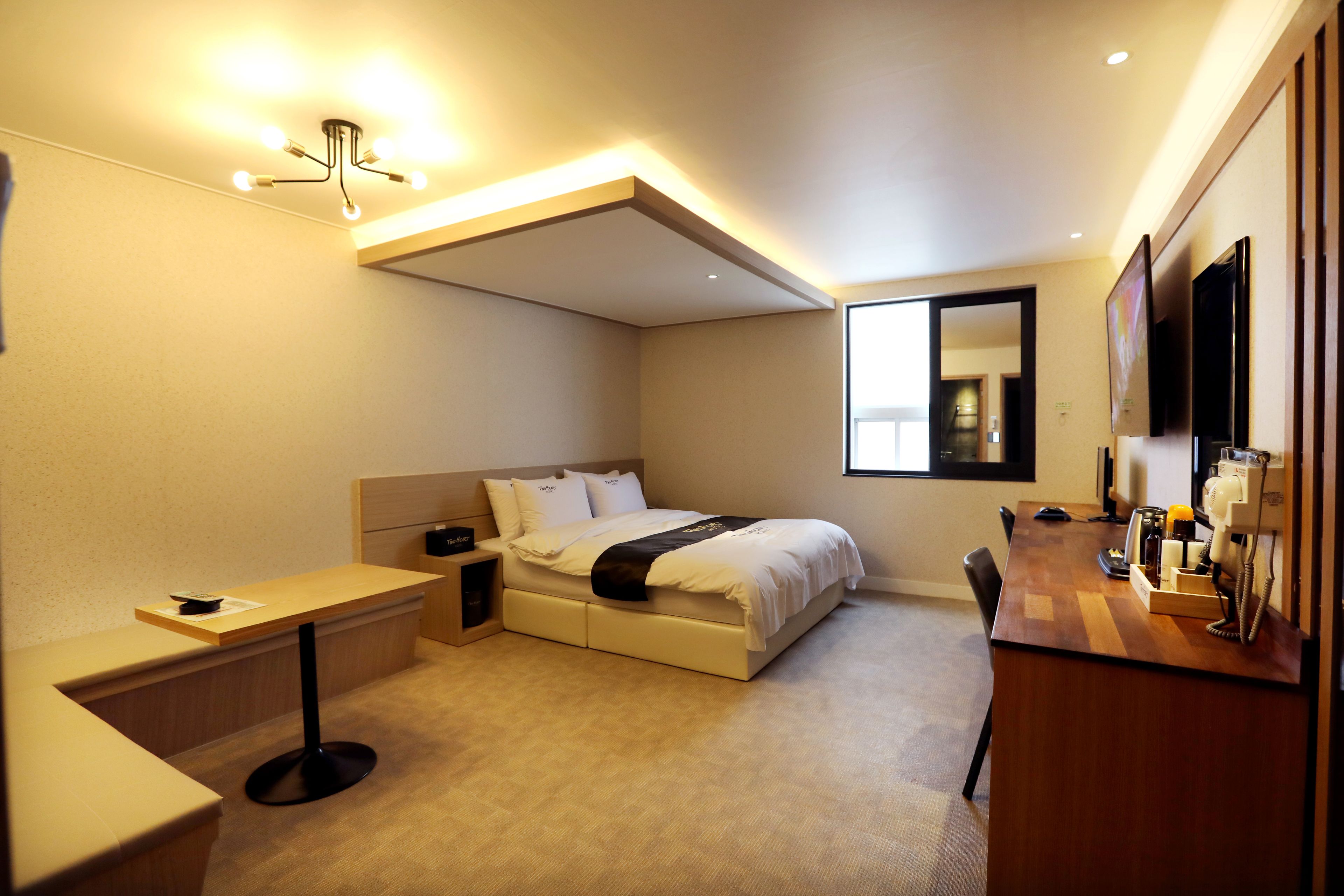 superior room | 1 bedroom, blackout curtains, soundproofing, free wifi