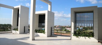 LY Residence Suite & Apartment