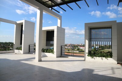 LY Residence Suite & Apartment