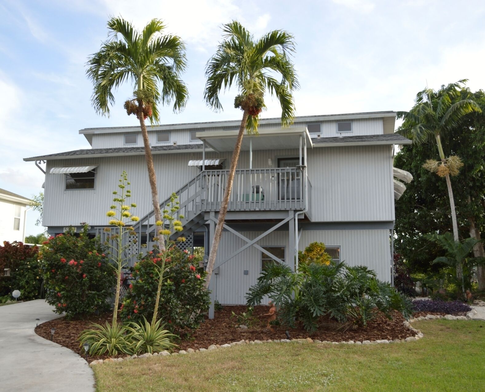 Pine Island Bokeelia, Twin Palms a 2 Bedroom, 2 Bath Home on Canal