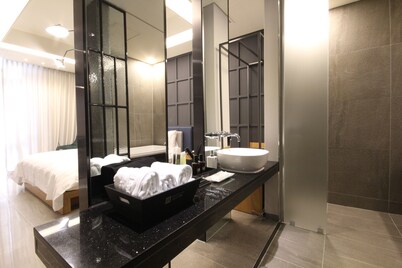 Ecostay Hotel