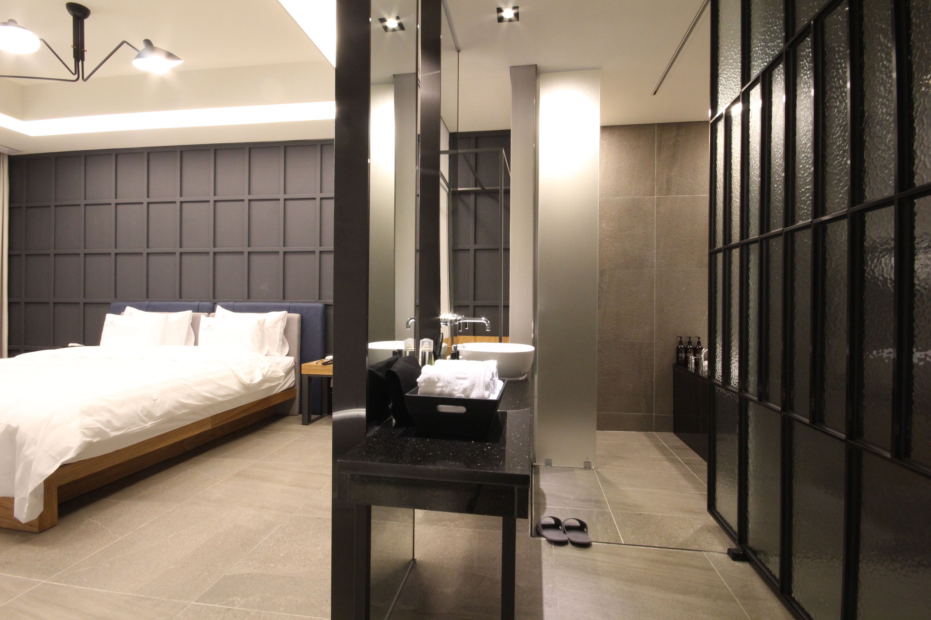 premium room | 1 bedroom, desk, laptop workspace, blackout curtains