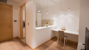 Elite Apartment, Sea View | Living area | LCD TV - Budva Bay VIew Luxury Apartments (Budva)
