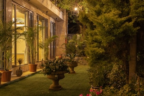 Garden - Hotel Rock Regency Mount Abu - A Boutique Rodetel (Abu Road)