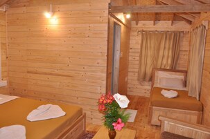 奢华复式 | 高档床上用品、客房内保险箱、免费 WiFi