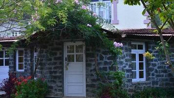 Deluxe Room | 2 bedrooms, premium bedding, in-room safe, free WiFi