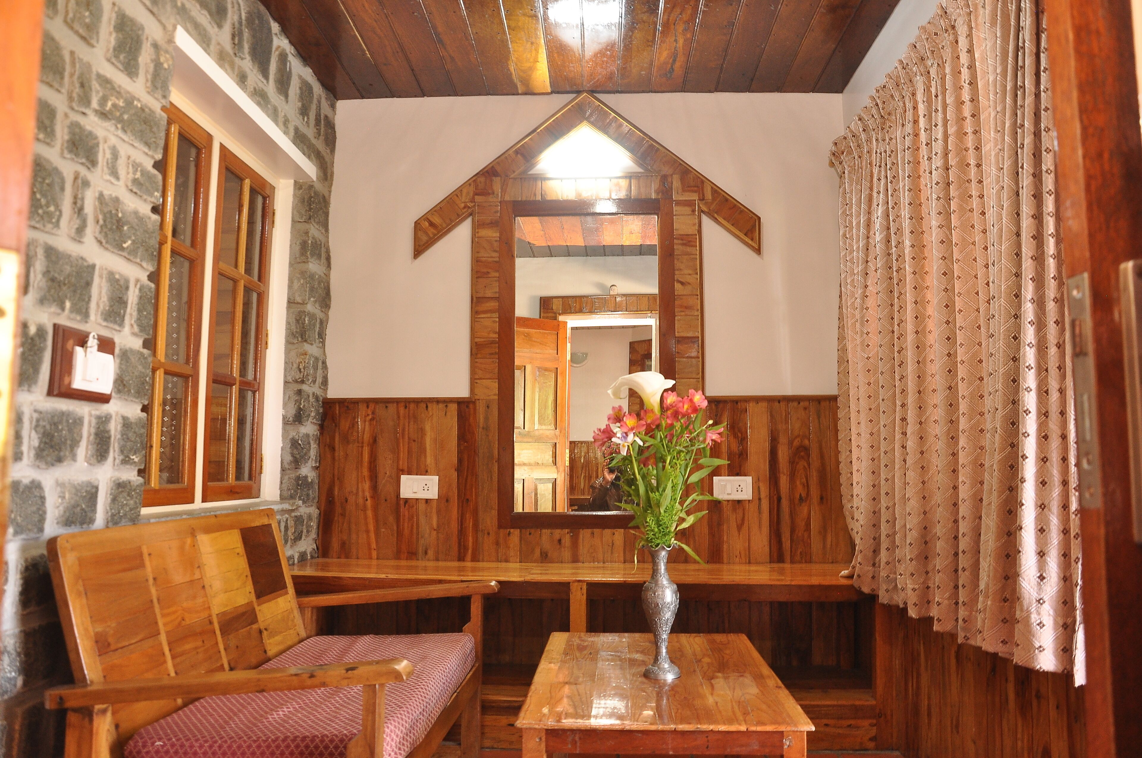 皇家客房 | 起居区 | 平板电视