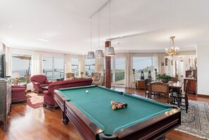 Games room - Secluded Tranquil Villa, Stunning Views | Theo's (Faja Da Ovelha)