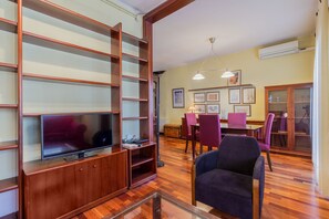 Interior - PORT, vacation rental apartment for rent with nice views of Barcelona (Barcelona)