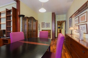 Dining - PORT, vacation rental apartment for rent with nice views of Barcelona (Barcelona)