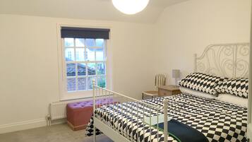3 bedrooms, iron/ironing board, travel cot, free WiFi