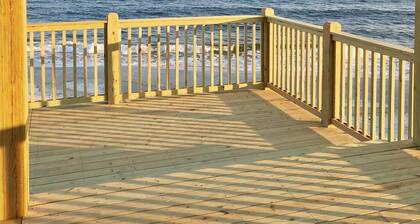 OCEAN FRONT, perfect GULF SIDE, WEST END location! 3 king suites plus bunk room!