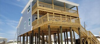 OCEAN FRONT, perfect GULF SIDE, WEST END location! 3 king suites plus bunk room!