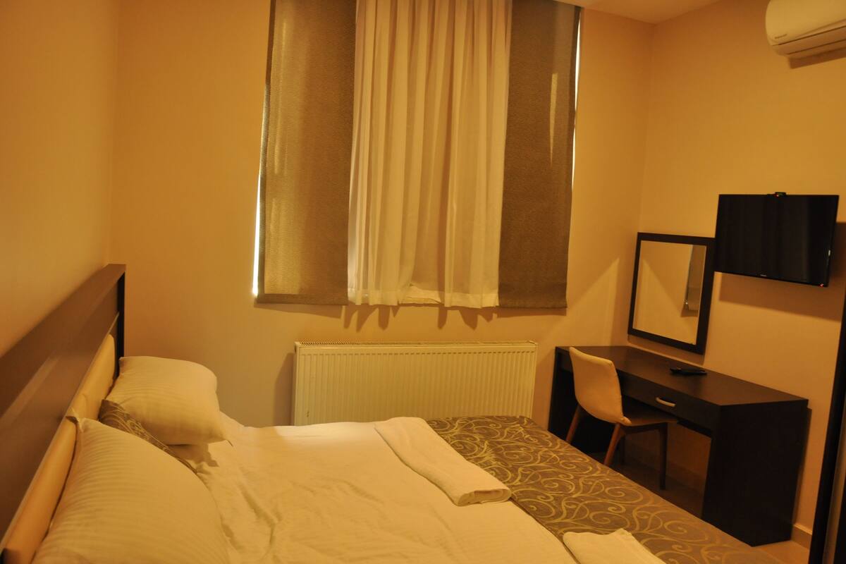 Luxury Suite, Multiple Beds, Accessible, City View | 1 bedroom, Egyptian cotton sheets, premium bedding, down comforters
