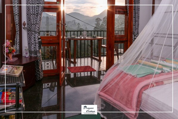 Honeymoon Room, 1 Queen Bed, Hill View | Desk, laptop workspace, free WiFi - Princess of Dickoya (Dickoya)