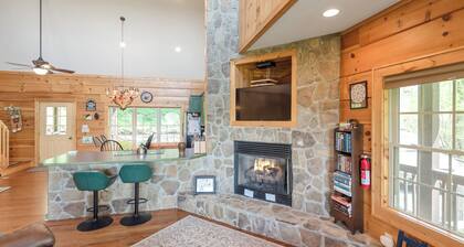 Blockhaus mit Aussicht, Whirlpool, Angelsee, New River Access, Tischfußball