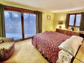 5 bedrooms, in-room safe, iron/ironing board, travel cot