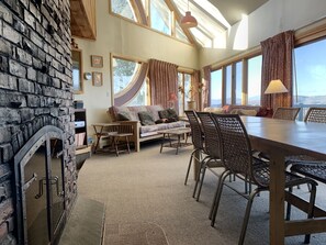 تناول الطعام