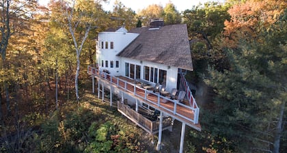 Spacious Mtn Top Contemporary - Spectacular Views - in Waterville Estates