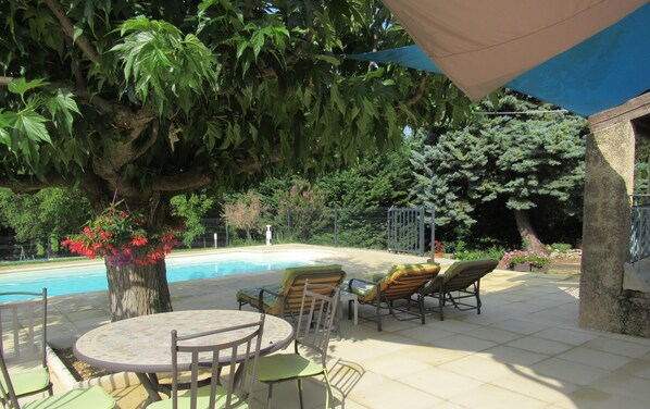 Piscine extérieure, piscine chauffée