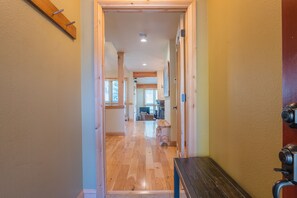 Unclassified image, 4 of 38, button