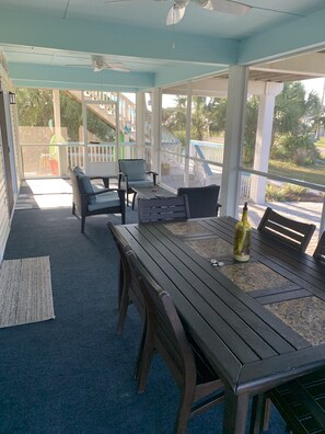 Outdoor dining