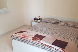 1 bedroom, iron/ironing board, WiFi