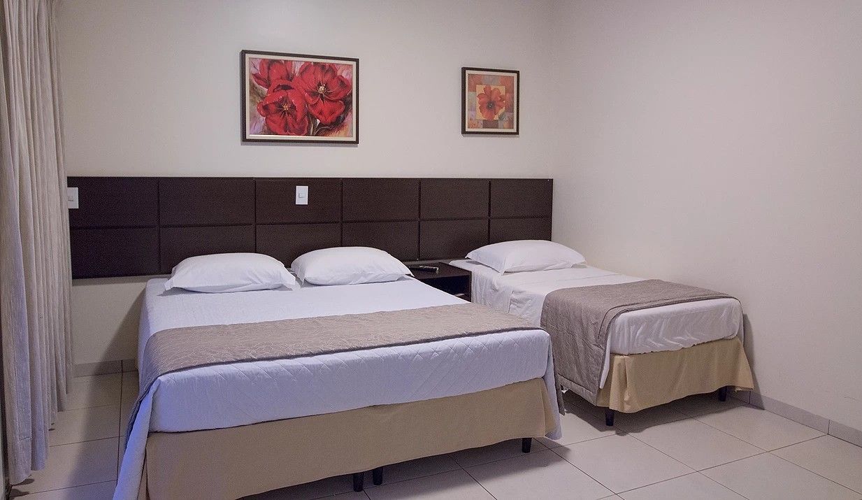 triple room, multiple beds, non smoking | minibar, desk, free wifi, bed sheets