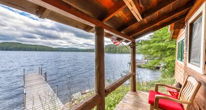 Lakefront cabin with beautiful views, lake and beach access