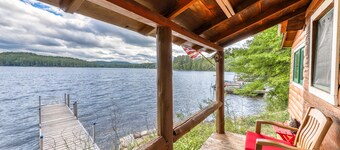 Lakefront cabin with beautiful views, lake and beach access