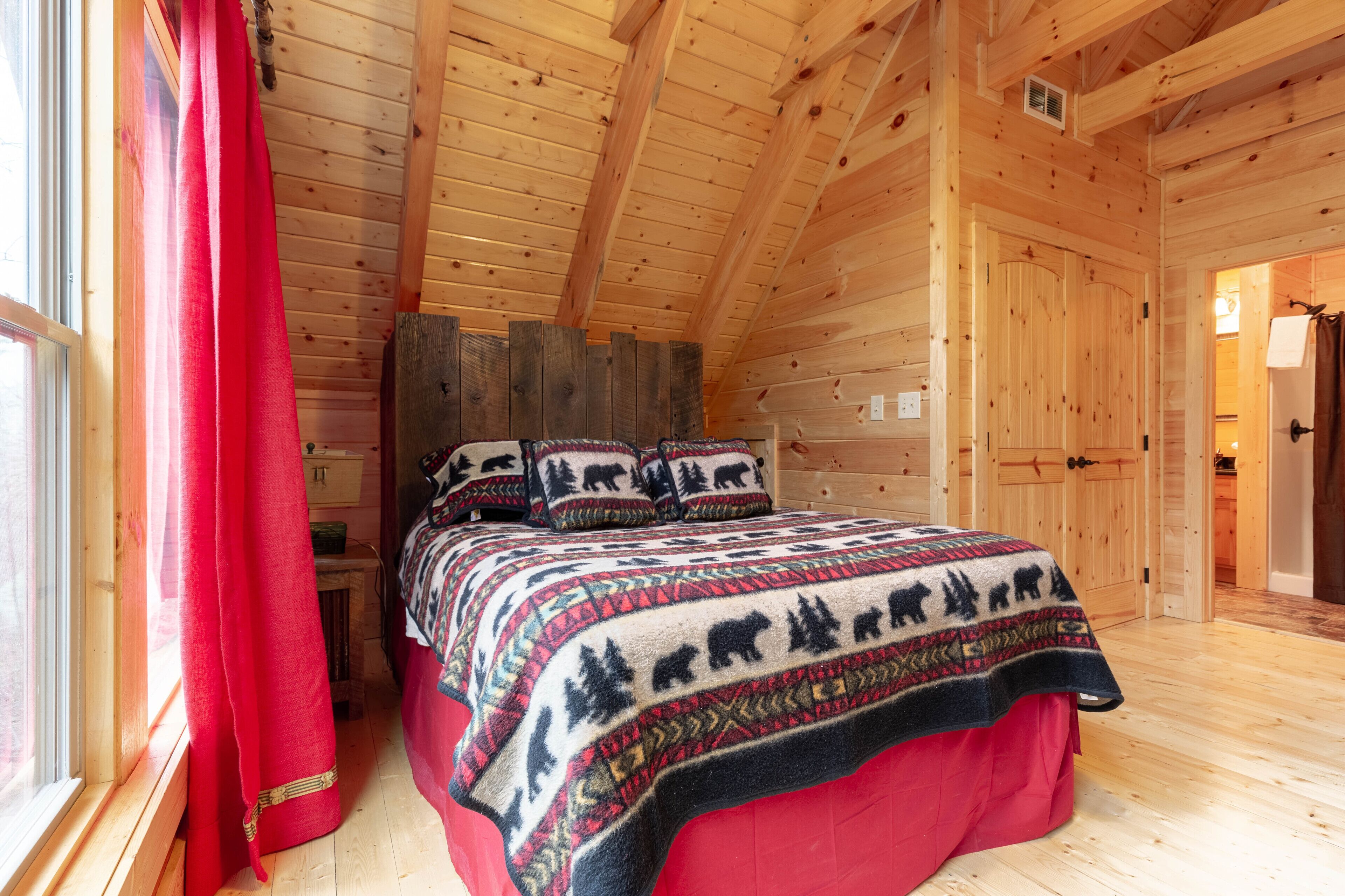 12 Best PetFriendly Cabin Rentals In Gatlinburg, Tennessee Updated