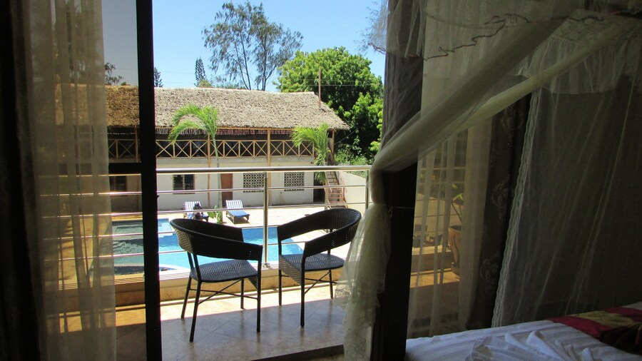 Retro Boutique Hotel Limited