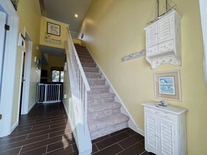 Interior - Recently Remodeled Bayside Retreat in the Tranquility of Diamond Beach! (Diamond Beach)