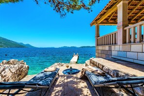 Terrace/patio - Villa Ragusea with Heating Pool and Private Beach (Slano)