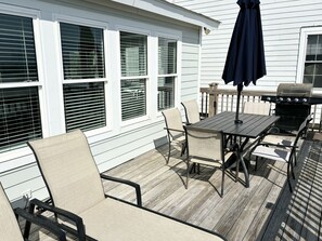 Outdoor dining - Ocean Front Coastal Charm (Folly Beach)