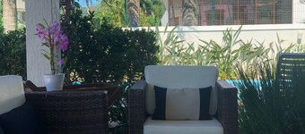 Casa Jurere Inter 26 to 28/02 R$2490 a day 17 people 6 bedrooms pool!