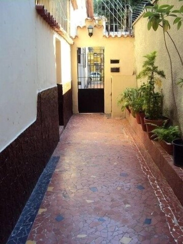 Property grounds - Excellent three quarters in the center of Tijuca (Tijuca)