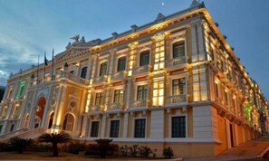 Exterior - MARTHA SCHWANTZ 301 BUILDING, 3 BEDROOM APARTMENT - 1 garage 200m FROM MORRO BEACH. (Praia do Morro)