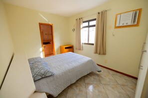 3 bedrooms, iron/ironing board, free WiFi, bed sheets - MARTHA SCHWANTZ 301 BUILDING, 3 BEDROOM APARTMENT - 1 garage 200m FROM MORRO BEACH. (Praia do Morro)