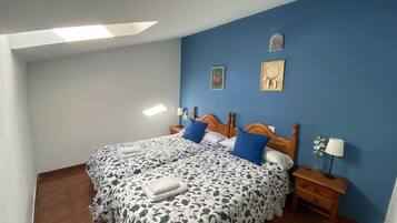 3 bedrooms, iron/ironing board, travel crib, free WiFi