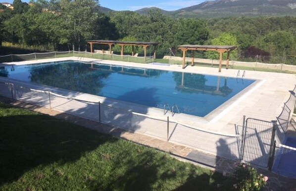 Pool - Centeno rural house, Terrace, BBQ Garden, Fireplace, wifi, Hayedo Montejo (Montejo de la Sierra)