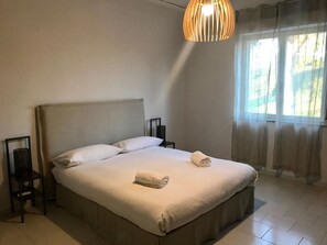 2 Schlafzimmer, Bügeleisen/Bügelbrett, Reisekinderbett, kostenloses WLAN
