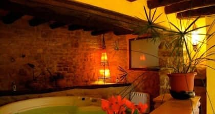 Rural apartment Les Cavallerisses for 4 people with jacuzzi