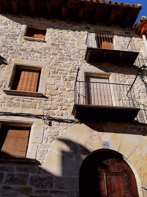 Exterior detail - Marina House for 4 people (Valderrobres)